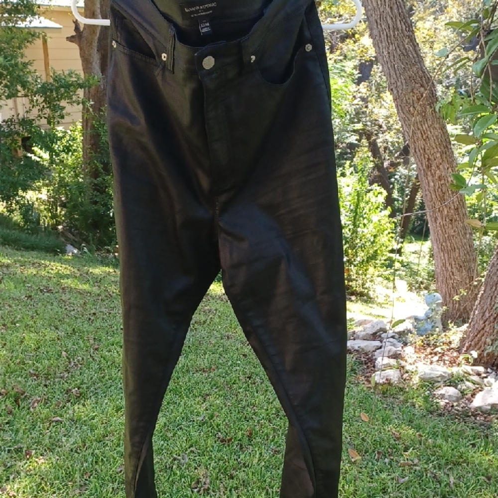 Banana Republic Women"s Black Straight LEG Jeans SIZE 14 TALL